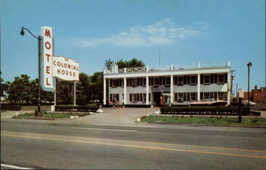 Colonial House Motel, 3301 Euclid Ave.