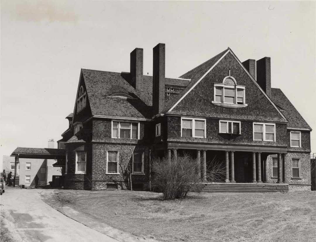 McNairy House, 3333 Euclid Ave.