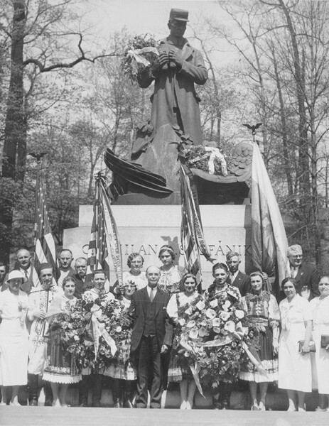 General Stefanik Memorial, 1934