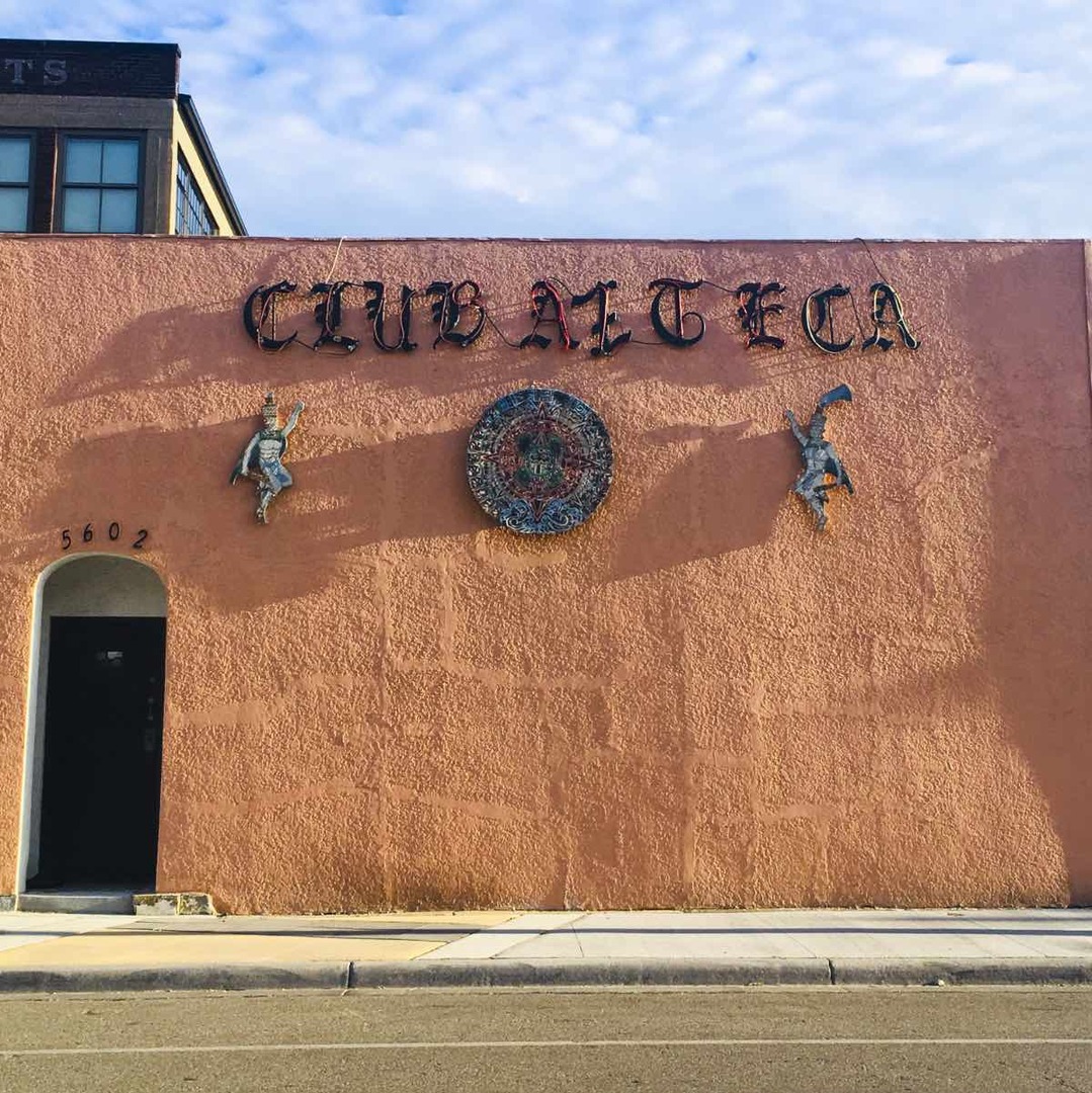Club Azteca Exterior | Exterior del Club Azteca